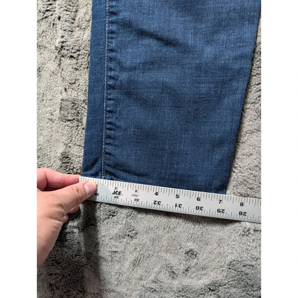 Levi's Boyfriend Fit Jeans Women's Size 32 Dark Wash